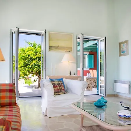 Kleismata Sleeps 8 Pool Air Con Wifi Villa